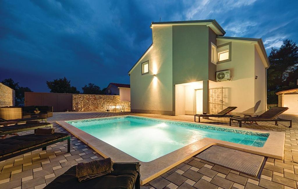 Holiday Home Ivan Peroj Extérieur photo